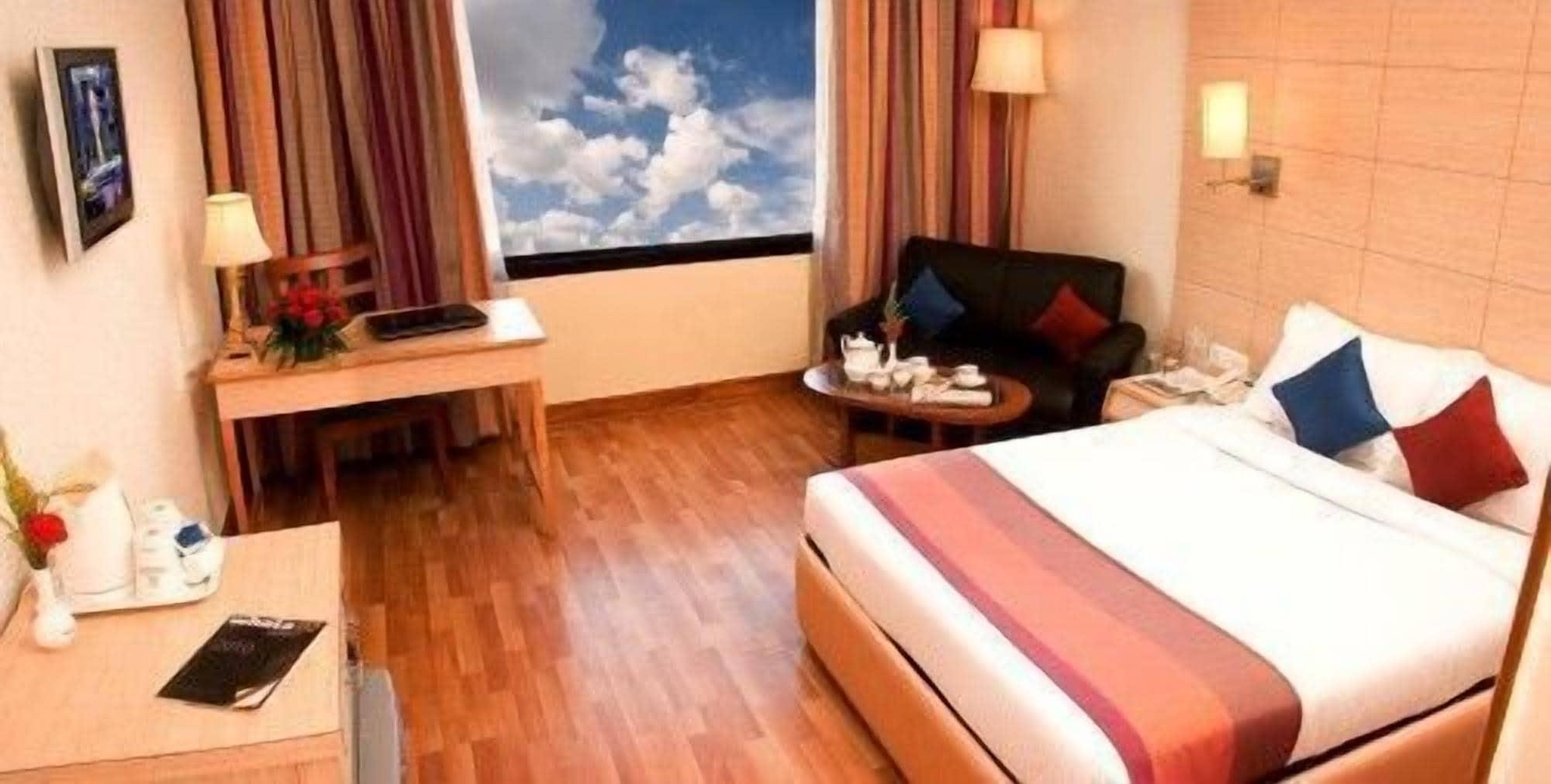 Ramanashree Brunton Hotel Bangalore Exterior photo